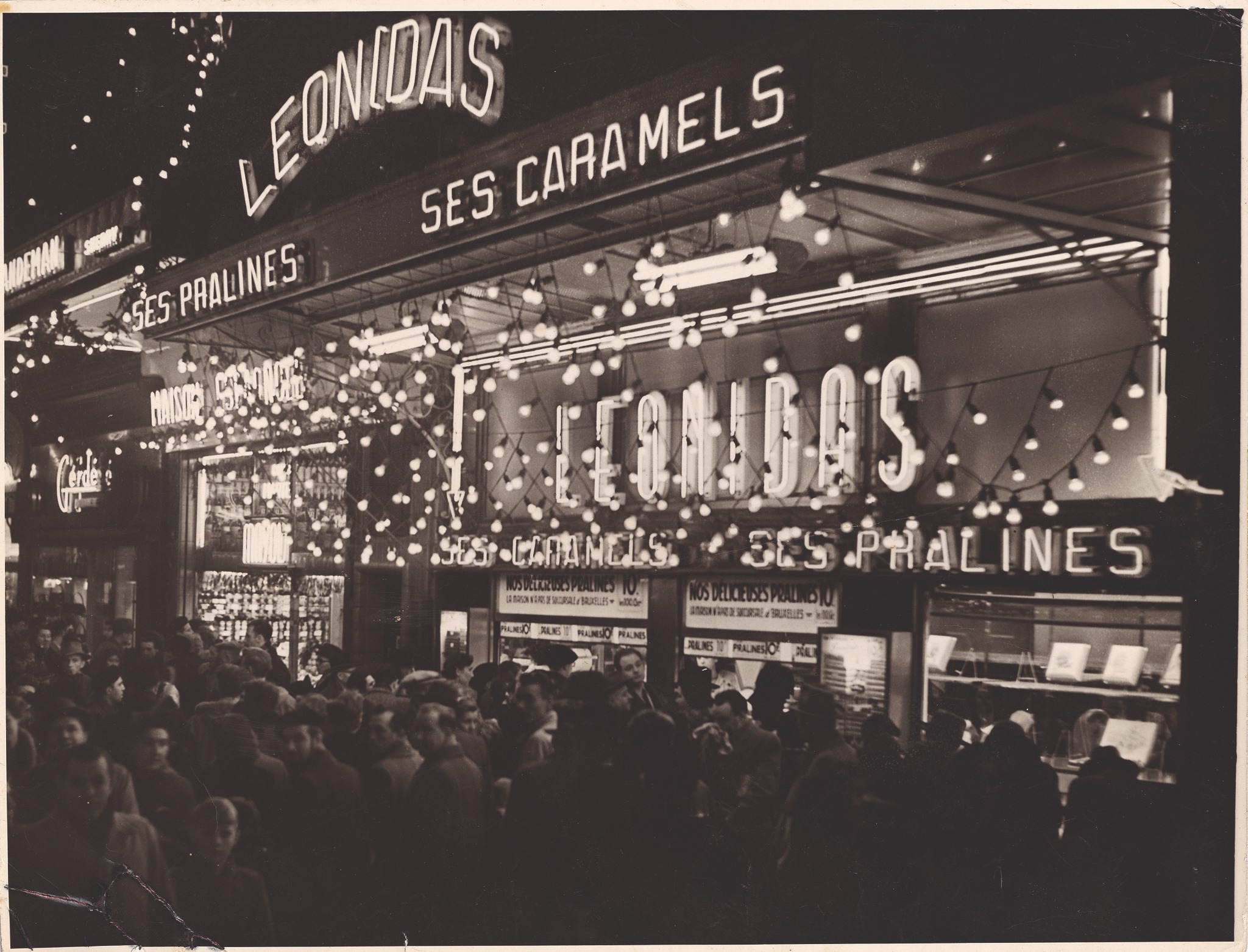 Istorinė „Leonidas“ parduotuvė Anspach galerijoje Briuselyje